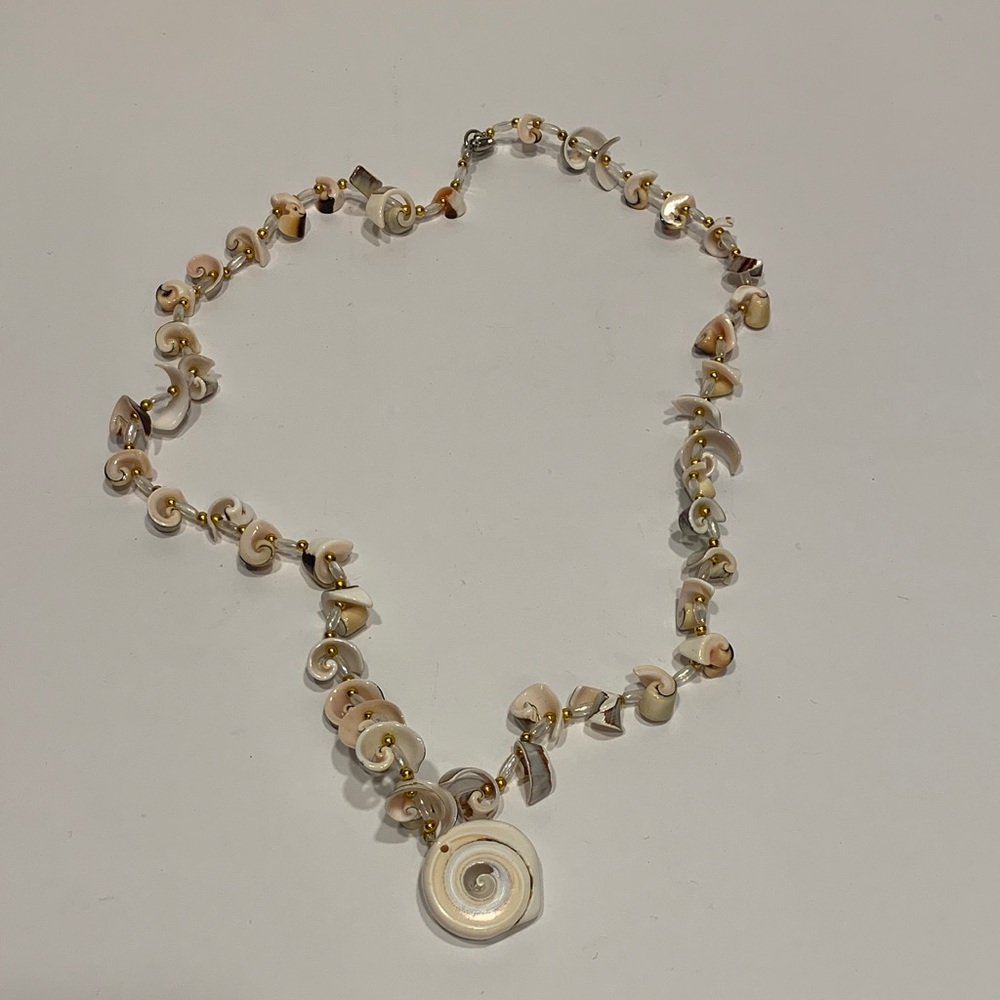 Elegant Sea Shell Statement Necklace Gold Beads Pink Creme shells Silver clasp